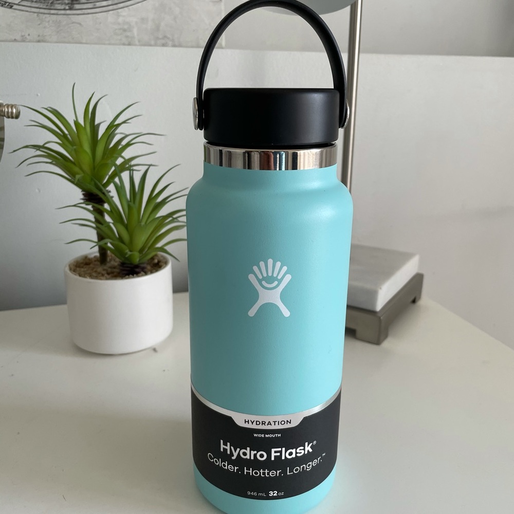 Light Blue 32 oz Hydro Flask